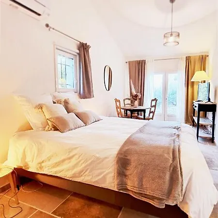 Oasis En Provence Luberon Bed & Breakfast *